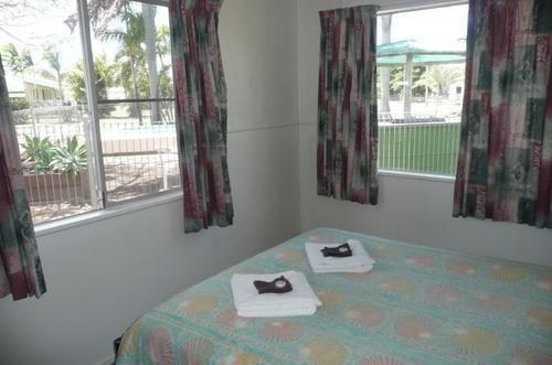 Ocean Breeze Apartments Bowen Esterno foto