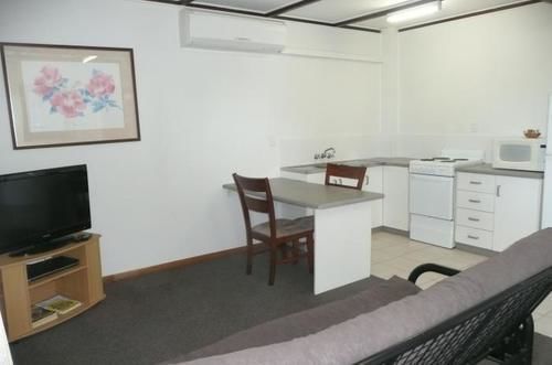 Ocean Breeze Apartments Bowen Esterno foto